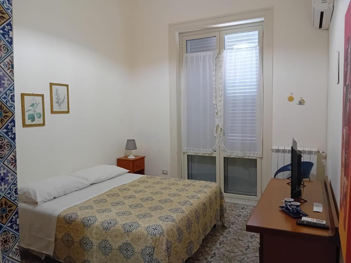 Casa Nonno Enrico In Via Oreto Palerme Extérieur photo
